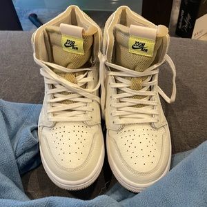 Jordan 1. Women size 7.5/8. Youth size 6.